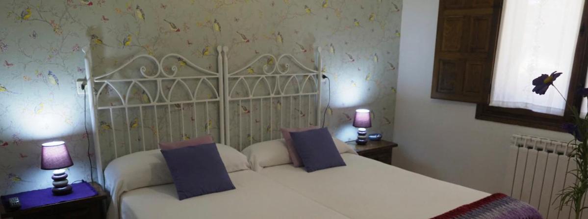 Hospedium Hostal Almanzor Наваредонда де Гредос Екстериор снимка