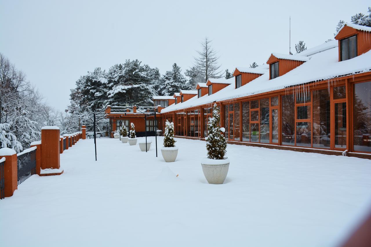 Hospedium Hostal Almanzor Наваредонда де Гредос Екстериор снимка