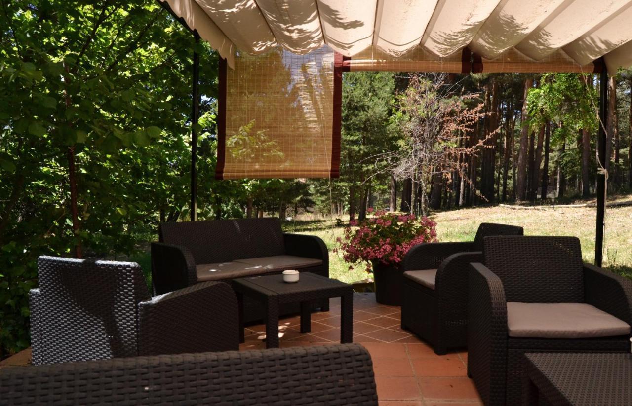 Hospedium Hostal Almanzor Наваредонда де Гредос Екстериор снимка